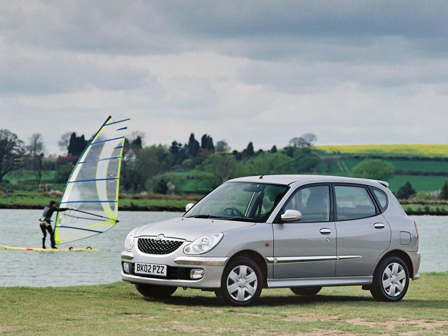  Daihatsu Sirion 2001 года  (UK) (фото 4 из 4)